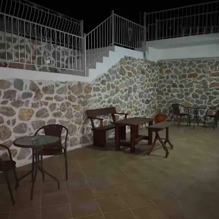 Grande Grotta Armeos *